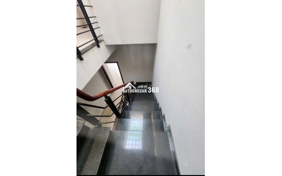 Cho thuê nhà MT 3 lầu 112 Phan Văn Hân P17 Bình Thạnh tiện kinh doanh