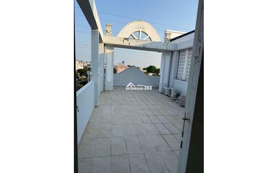 Bán nhà siêu đẹp 5x20m 1 trệt 3 lầu sân thượng MT Trịnh Quang Nghị Bình Chánh