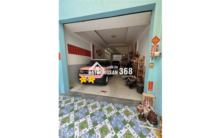 Vịtrí tuyệt đẹp giáp Quận 11, ngay Tô Hiệu- Hòa Bình. hẻm thông thoáng, khu phân lô đồng bộ, đối diện nhà view công viên,