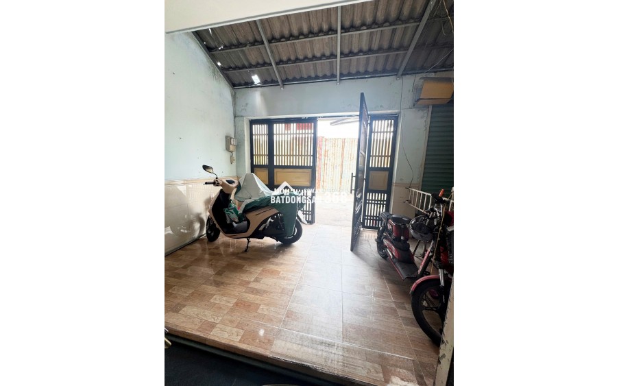 Giảm hơn 1 tỷ 1/ Gò Xoài góc 3 mặt tiền hẻm xe hơi né thông 7.5x16m chỉ còn 5.2 tỷ