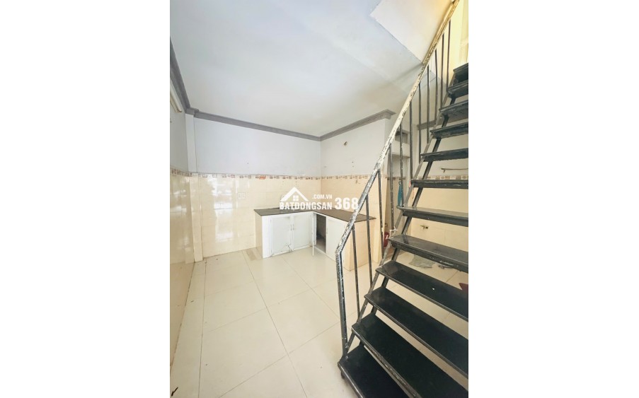 Sát mặt tiền đường số 18B- Mã Lò 2 tầng 32m2 công nhận đủ chỉ nhỉnh 3 tỷ