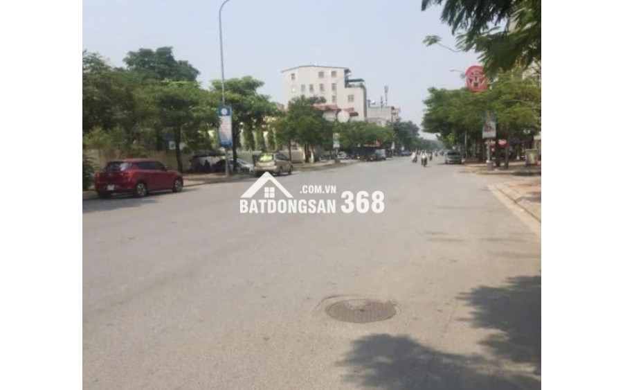 NHÀ BÁN - MẶT PHỐ CỔ BI KINH DOANH SẦM UẤT - VỈA HÈ LỚN, 136M2