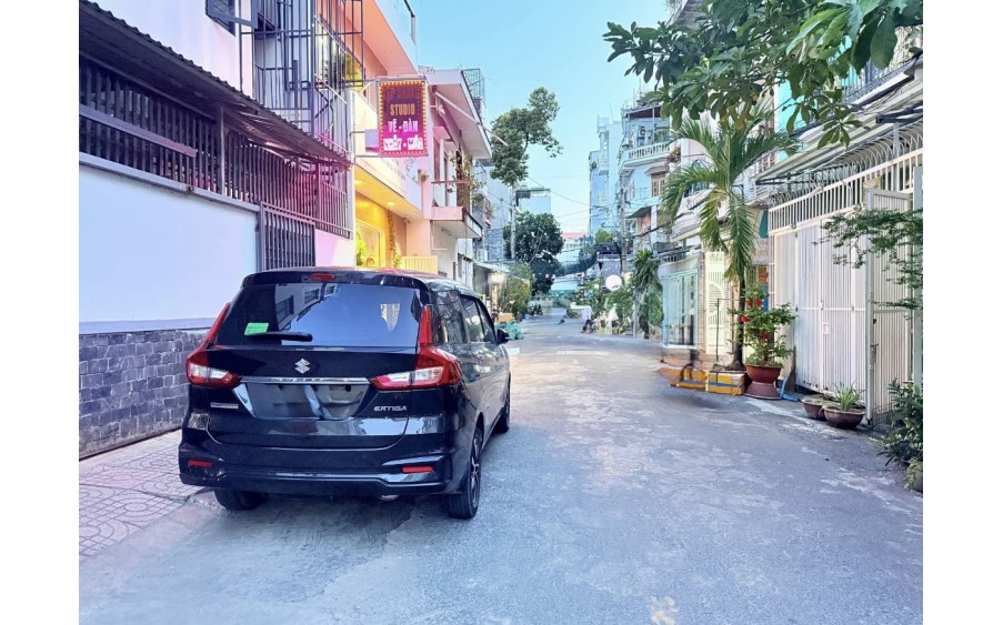 Khu bàn cờ , Nhà mới đường Phạm Văn Bạch Gò Vấp xe hơi thông