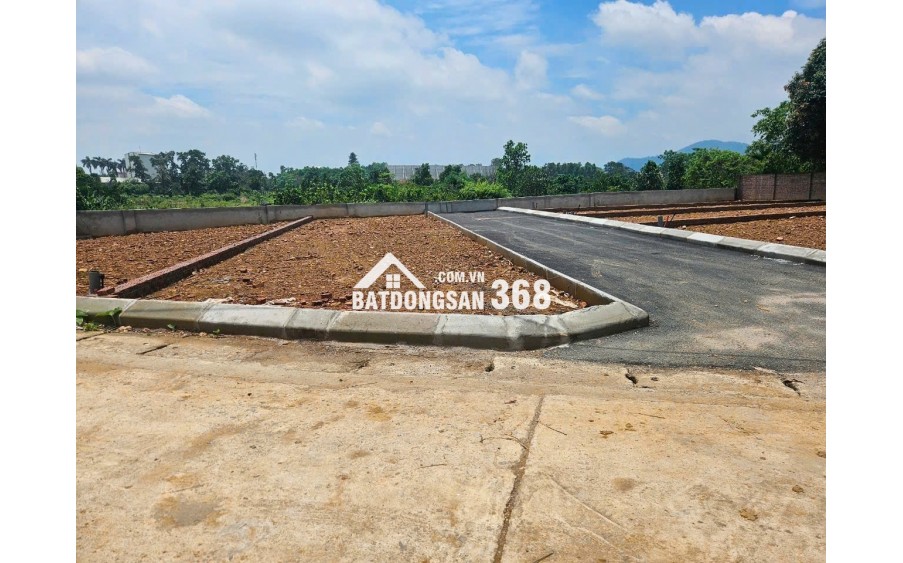 BÁN NHANH LÔ GÓC GẦN UBND XÃ ĐOÀI PHƯƠNG- HÒA LẠC- DIỆN TÍCH 105M2- NHỈNH 2 TỶ- FULL THỔ CƯ - SẴN SỔ CÔNG CHỨNG