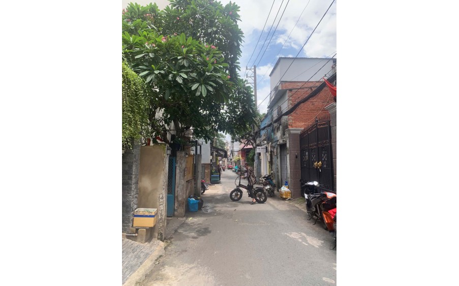 Chính chủ bán nhà HXH 631 Lê Đức Thọ,P16,Gò Vấp.DT:102m2 - Cấp 4,chỉ 10 tỷ.LH:0796991902