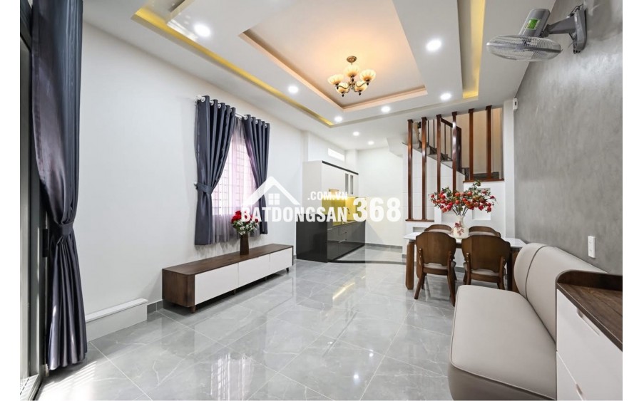 SIÊU PHẨM NHÀ PHỐ PHAN XÍCH LONG FULL NỘI THẤT