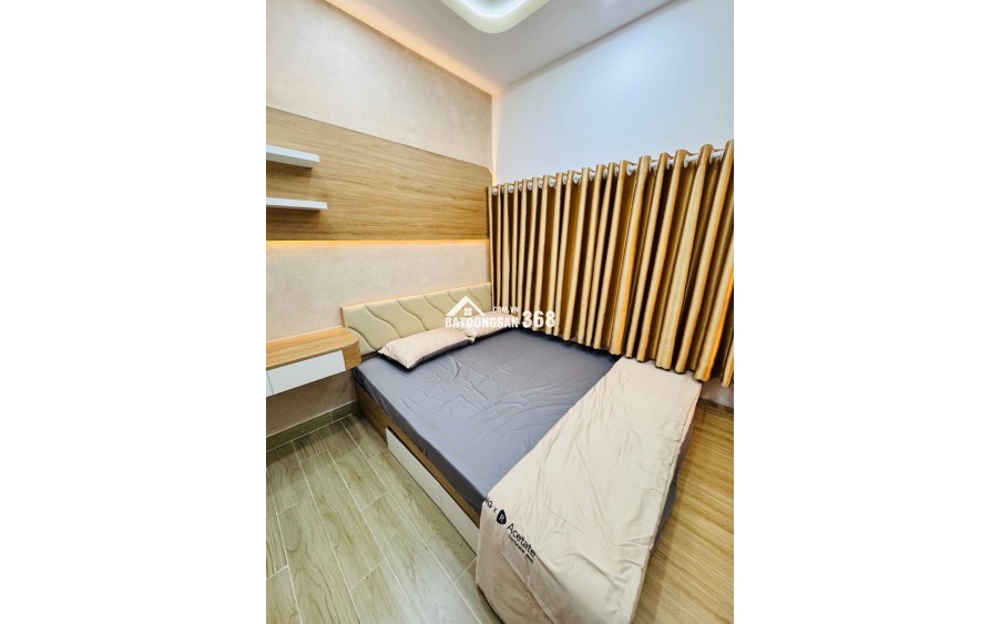 Siêu Phẩm -NHÀ MỚI XÂY Thích Quảng Đức  - Phú Nhuận - Cách Mặt Tiền 2 Căn