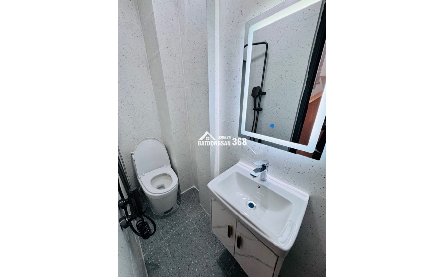 Siêu Phẩm -NHÀ MỚI XÂY Thích Quảng Đức  - Phú Nhuận - Cách Mặt Tiền 2 Căn