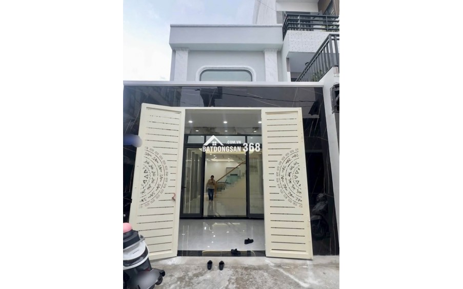 SIEU HOT  NHÀ CHUẨN  LÊ VĂN KHƯƠNG QUẬN 12
+ Dt : 4.4m x 15m 63m2
+ Kc : 3 tầng 3pn
+ Giá : 7 Tỷ