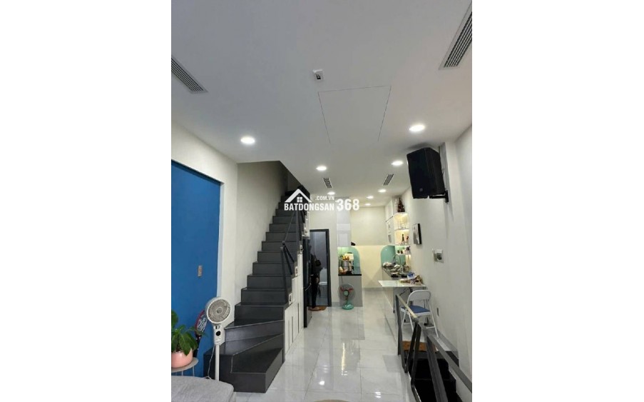 NHÀ ĐẸP 3 TẦNG ĐƯỢC KỸ SƯ THIẾT KẾ RIÊNG - NỘI THẤT GIÁ TRỊ - TRUNG TÂM TÂN PHÚ - HẺM THÔNG