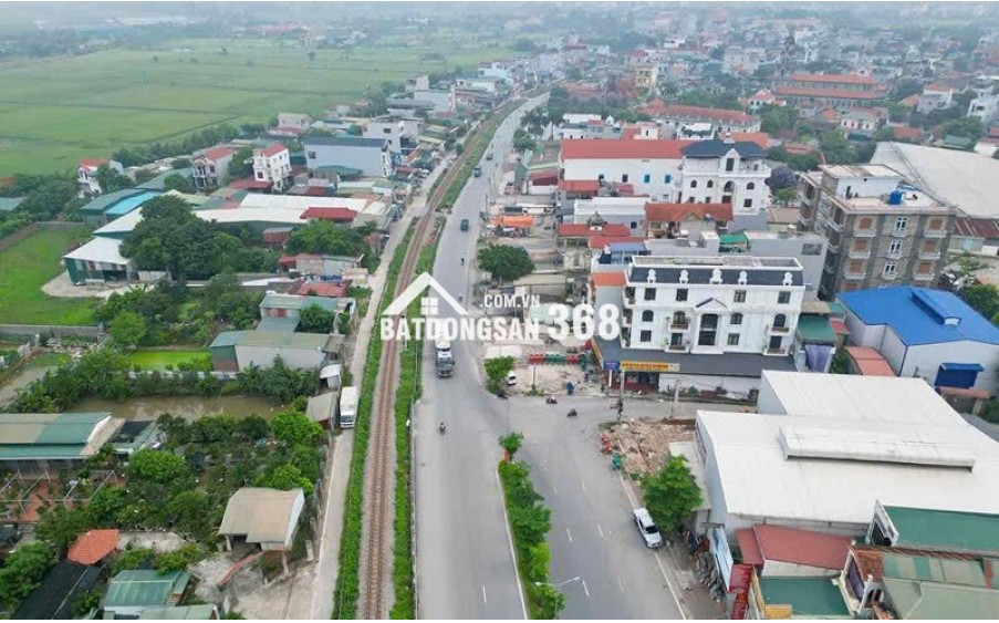 Bán mảnh đất xã phú cát, 100m2 full thổ cư, giá 1,8 tỷ