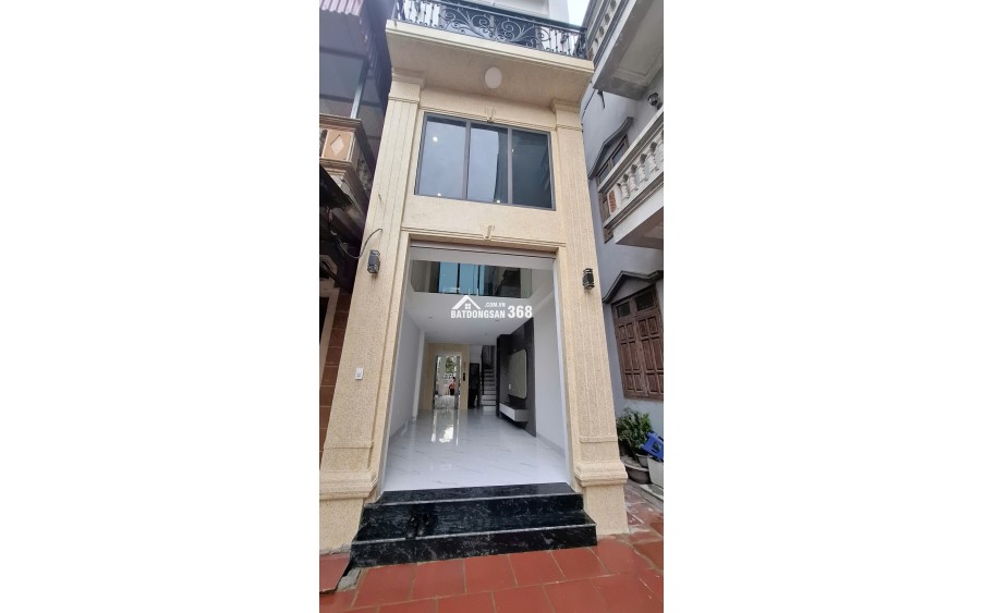 Chính chú đang muốn bán nhà Phố Phúc Lợi , 6 tầng giá sốc