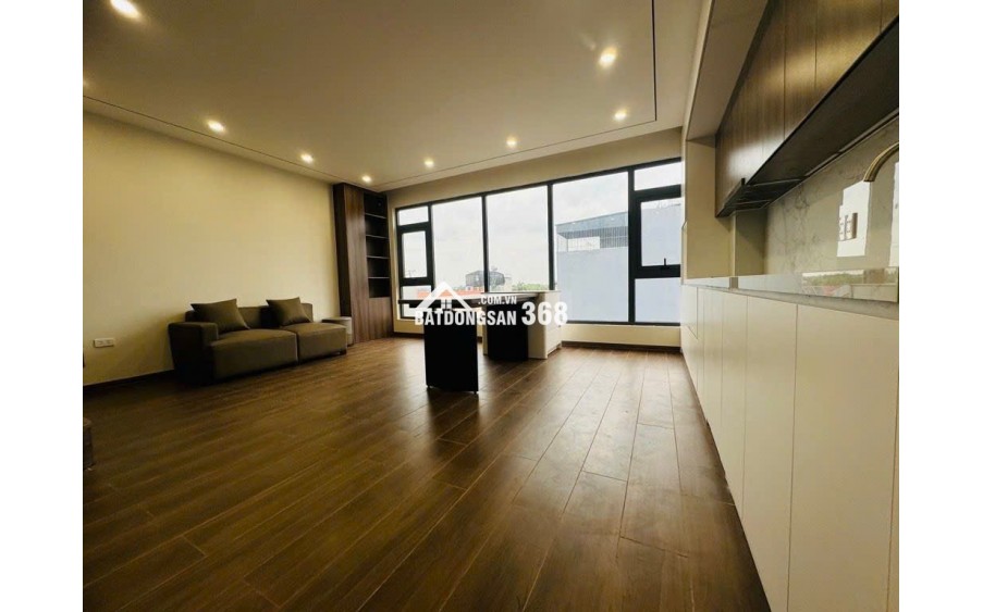 . Bán nhà xây mới phố phúc lợi Long biên ngõ xe  đỗ cửa  
Xây 6 tầng thang máy phun Nội thất SIÊU ĐẸP