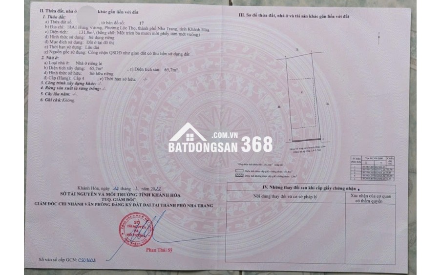 Bán đất tặng nhà C4 khu chợ đêm Hùng Vương - Nha Trang
DT: 131m², ngang 6,3m 
- 
Giá bán : 160tr/m ~ 20 ty