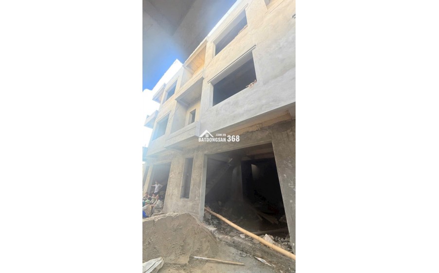 Cần bán một số căn nhà xây 3 tầng Phường Hạc Thành, Thanh Hoá, hoàn thiện chỉ việc mang đồ vào ở