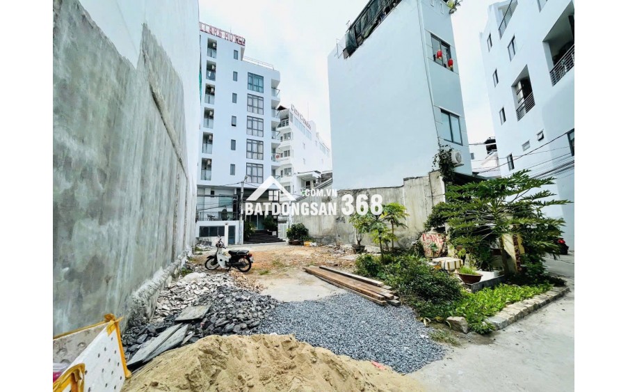 BÁN ĐẤT HẺM TUỆ TĨNH NGANG ĐẸP KHU PHỐ TÂY NHA TRANG, GẦN BIỂN 300m - DT: 159m2 - GIÁ 21 tỷ