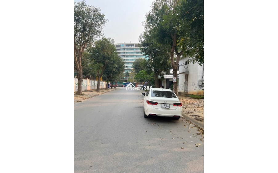 Cần bán lô đất khu 1 KĐT Bình Minh, Phường Đông Hương cũ, Thanh Hóa 90m2 xây nhà cực đẹp