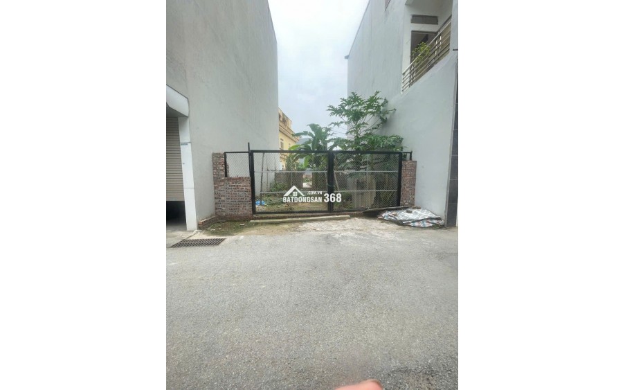 chính chủ bán đất, gần trường học, vị trí đẹp để kinh doanh