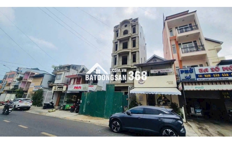 Chính Chủ cần bán nhanh nhà 6 tầng, mặt tiền đường lớn, kinh doanh khách sạn
