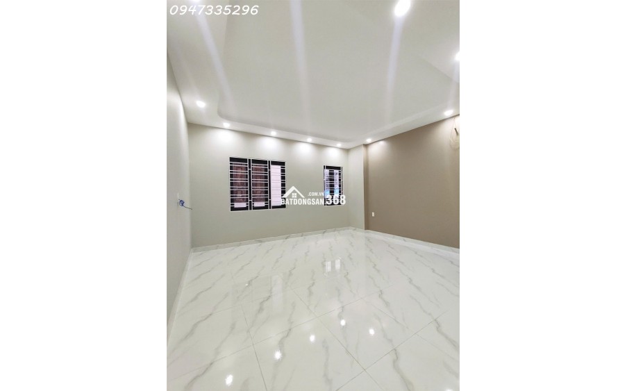 Nhà đẹp Miếu Hai Xã 4 tầng ô tô đỗ gần nhà