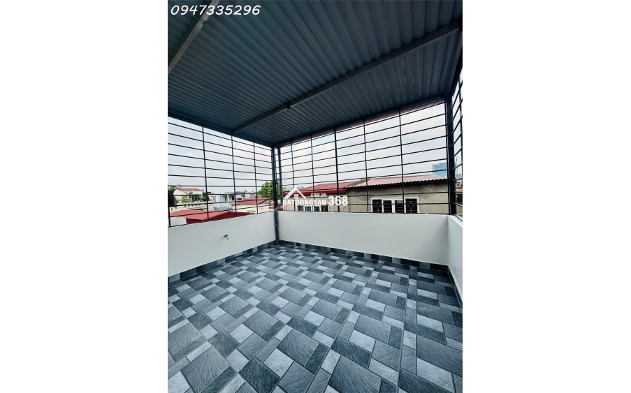 Nhà đẹp Vũ Chí Thắng ô tô đỗ gần nhà