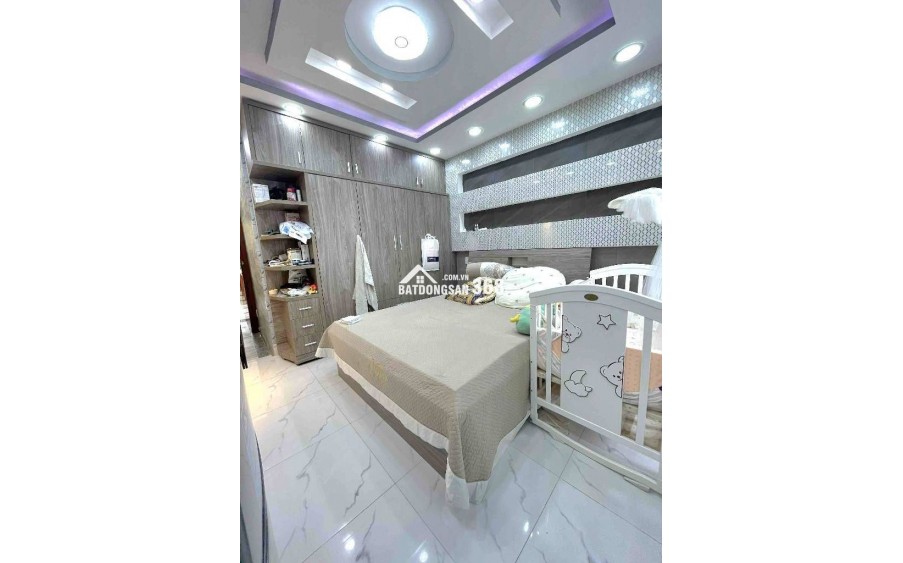 SIÊU PHẨM QUẬN 11 - HẺM OTO THÔNG CÁCH 2 CĂN MẶT TIỀN - NGAY KHU CƯ XÁ LỮ GIA - 112M - 4 TẦNG