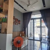 Nhà kiệt Ngô quyền đi ra biển Mỹ Khê  500m view trực diện, pháp lý chuẩn,Nhà 4PN, 3Wc,full nội thất,chỉ Vali vào ở,Nhà 3 tầng DT:63m2 giả chỉ 5,3 tỷ