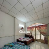 NHÀ 1 LẦU ĐƯỜNG KÊNH TÂN HOÁ - SÁT MẶT TIỀN - NGANG 4.3X11 - DTCN 46M2 - 2PN - 2WC - GIÁ 5.2 TỶ TL.