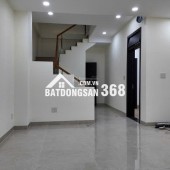Bán Nhà 3 tầng Nguyễn Thiện Thuật sát chợ Đêm * Cách biển Trần Phú : 250m *
-Giá : 12 tỷ - LH: 0905.724.084 Ngọc Bích Land
