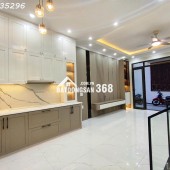 Nhà đẹp Miếu Hai Xã 4 tầng ô tô đỗ gần nhà