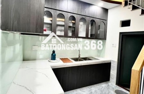 - Đường nhựa 10m, khu dân cư cao tầng ,vị trí đẹp, sát bệnh viện Bình Tân, tiện ích xung quanh đầy đủ