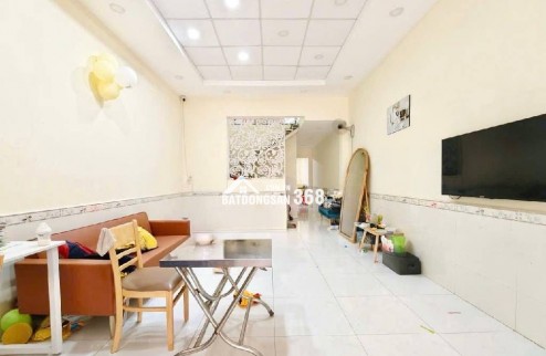  Hiện trạng: Nhà trệt + lửng – còn ở tốt, 2PN, có 1PN dưới trệt cho người lớn, 2 WC, Sân Phơi.
