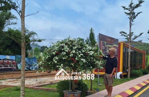 Bán lô đất Phú Cát 100m2 full thổ cư, đường trục chính kinh doanh, giá chỉ 28tr.m2