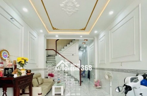 - ​Vị trí: Hẻm xe hơi, Trục đường Lê Văn Quới, Gần ngã tư 4 xã, thuận tiện di chuyển các quận Trung Tâm.