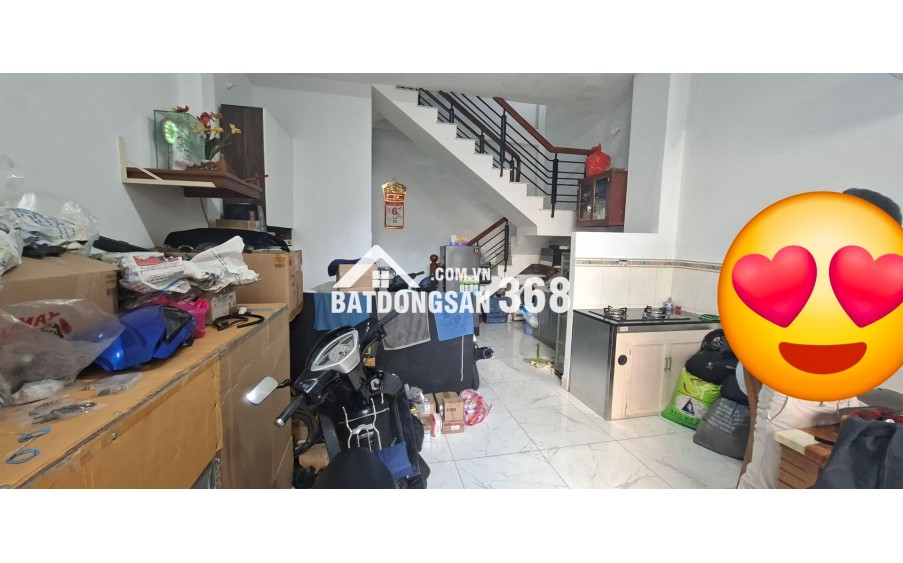 Nhà 3 Tầng ngang 4,5m rộng rãi, cách Mặt tiền đường Cô Giang tầm 50m,