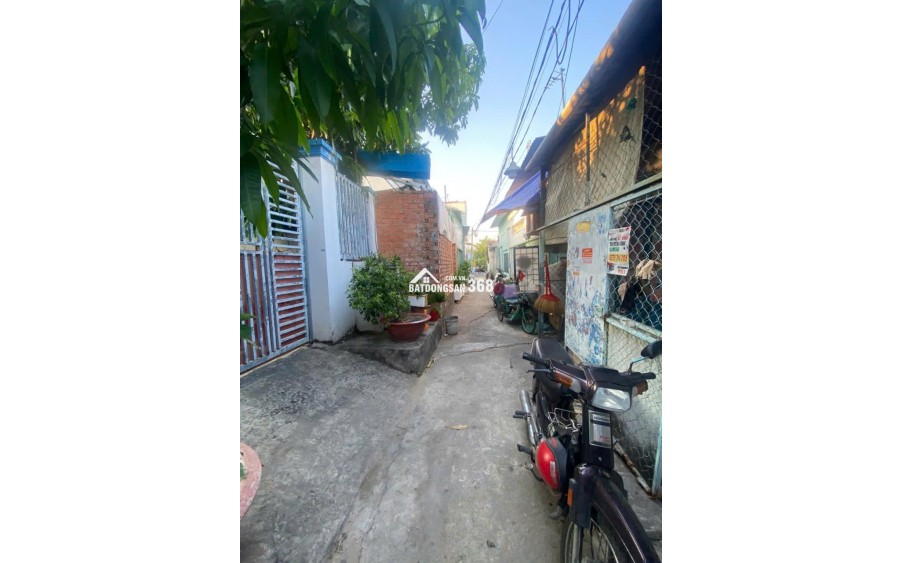 Bán đất 134m2 ( 50m2 là thổ cư )  tặng nhà cấp 4 ngay HTP Nhà Bè