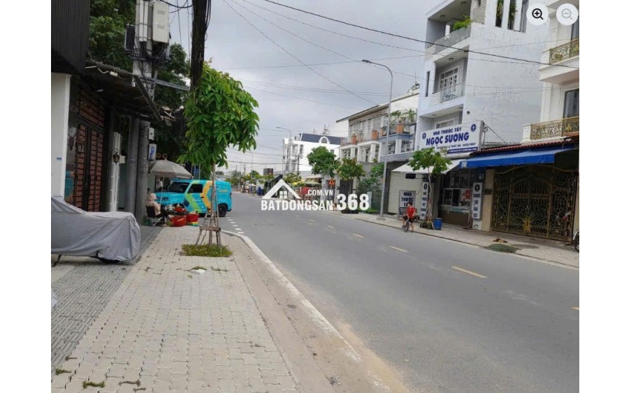 BÁN NHÀ CẤP 4 HOÀN CÔNG - FULL THỔ CƯ - SỔ HỒNG RIÊNG - HẺM CÀ PHÊ GÓC PHỐ, HÓC MÔN