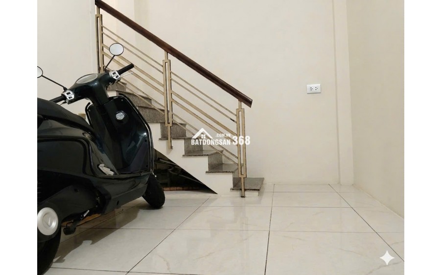 CHO THUÊ NGUYÊN TẦNG 2 PHÒNG  – 37 VĨNH HỘI, QUẬN 4