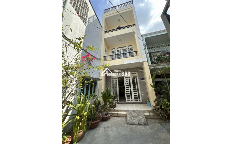 Cho thuê nhà 222/4 Võ Thành Trang P11 QTân Bình 1 trệt 2 lầu