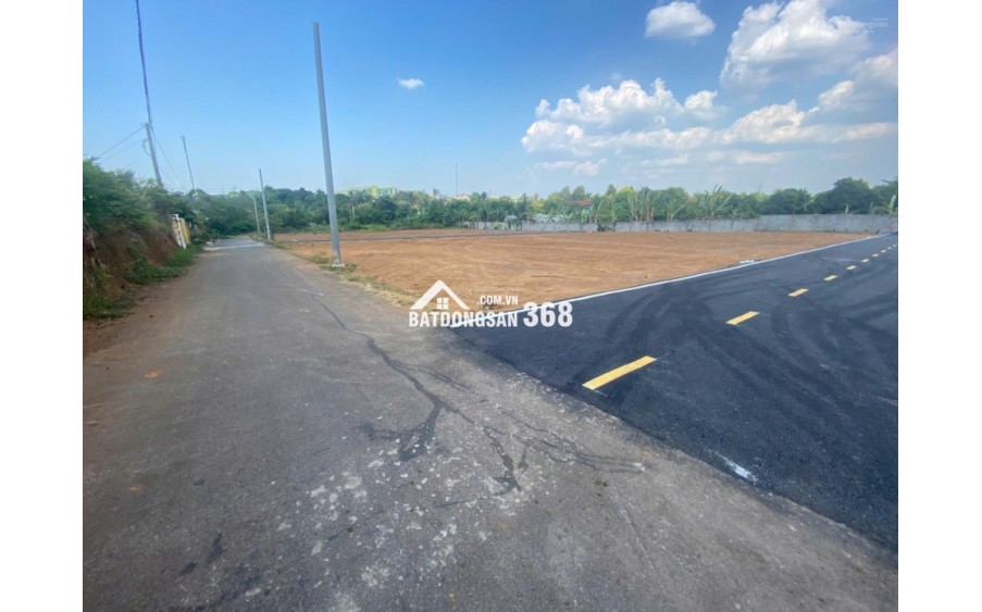 Bán đất thổ cư 530m2, mặt tiền 8m, dài 60m, sổ đỏ, 21 tỷ, Hóc Môn - Đông Thạnh. LH: 0986325373