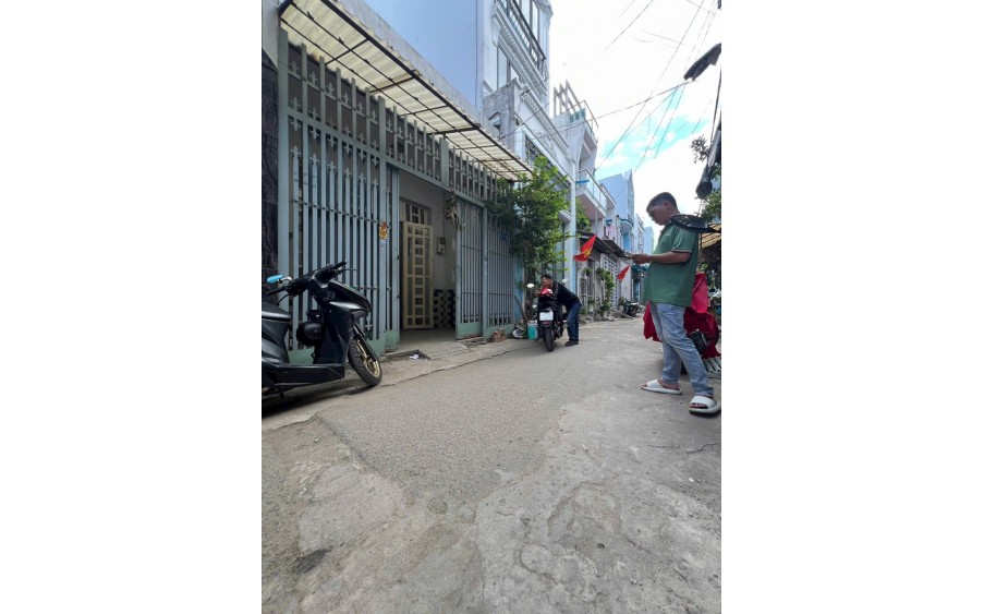 Nhà giá tốt