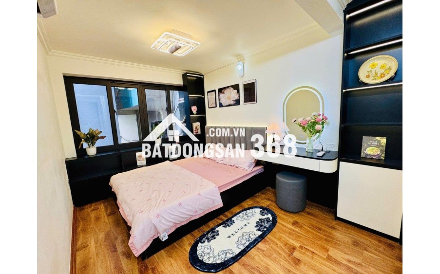 NHÀ 30M - TRUNG TÂM QUẬN HAI BÀ TRƯNG- SÁT PHỐ CỔ - CHỈ 150M RA MẶT PHỐ TRẦN KHÁT CHÂN - 5 TẦNG 3 NGỦ - FULL NỘI THẤT ĐẸP LONG LANH. GIÁ 7,9 tỷ