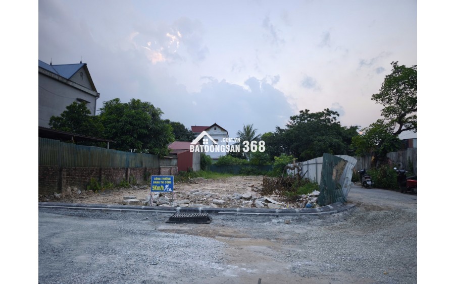 Bán Đất 352m2 - Lô góc ngã 4 (3 mặt tiền) tại Nguyên Khê - Đông Anh - Hà Nội