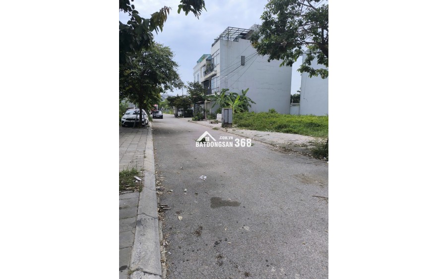 Chủ cần bán toà nhà 187.5m2 - Khu B KĐT Nguyên Khê - Đông Anh - Hà Nội. Giá 105tr/m2 = Giá Đất (Lãi Căn nhà)