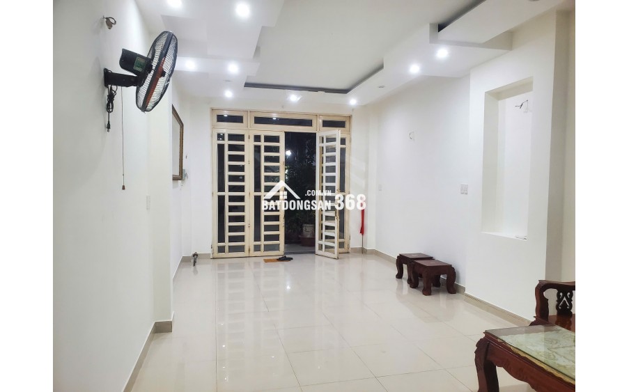 Cho thuê nhà 222/4 Võ Thành Trang P11 QTân Bình 1 trệt 2 lầu