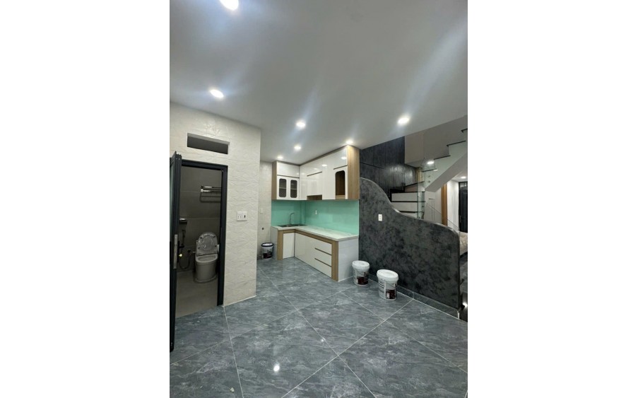 Nhà phố giá hời