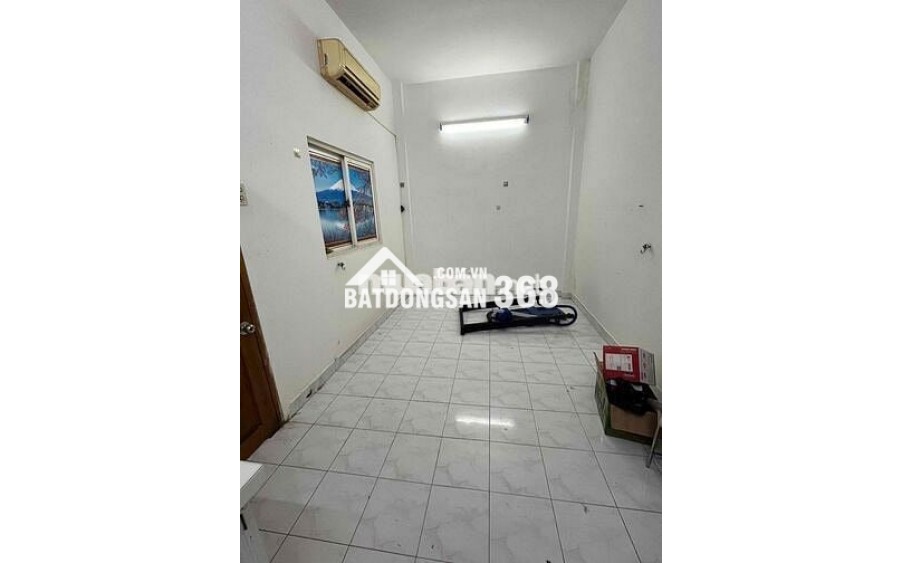 CHO THUÊ NGUYÊN TẦNG 2 PHÒNG  – 37 VĨNH HỘI, QUẬN 4