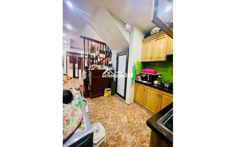 30m ra phố Tôn Đúc Thắng, nhà 30m x 4 tầng, giá chưa đến 9 tỷ