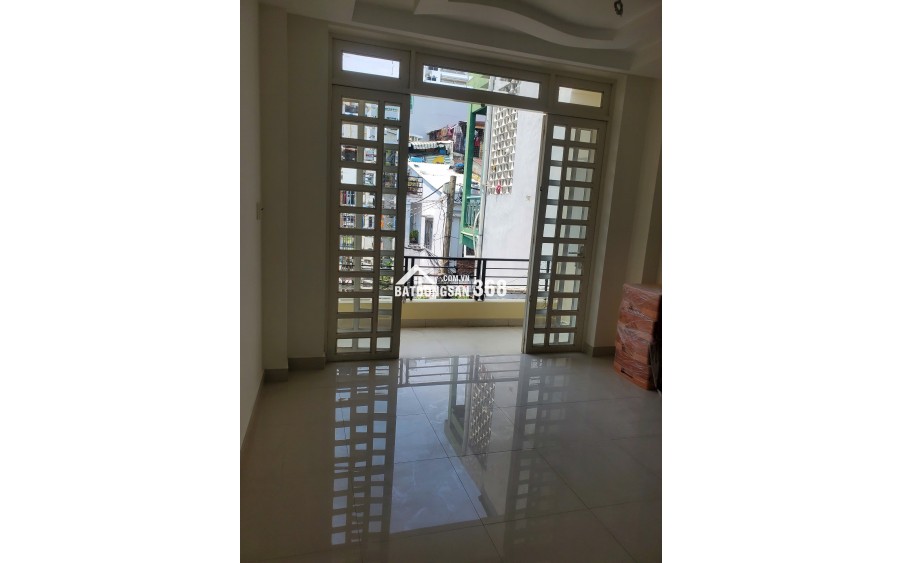 Cho thuê nhà 222/4 Võ Thành Trang P11 QTân Bình 1 trệt 2 lầu