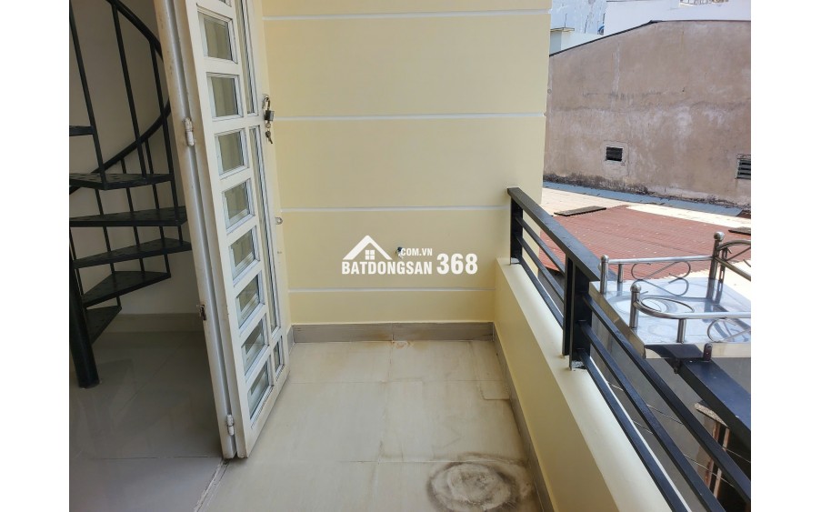 Cho thuê nhà 222/4 Võ Thành Trang P11 QTân Bình 1 trệt 2 lầu